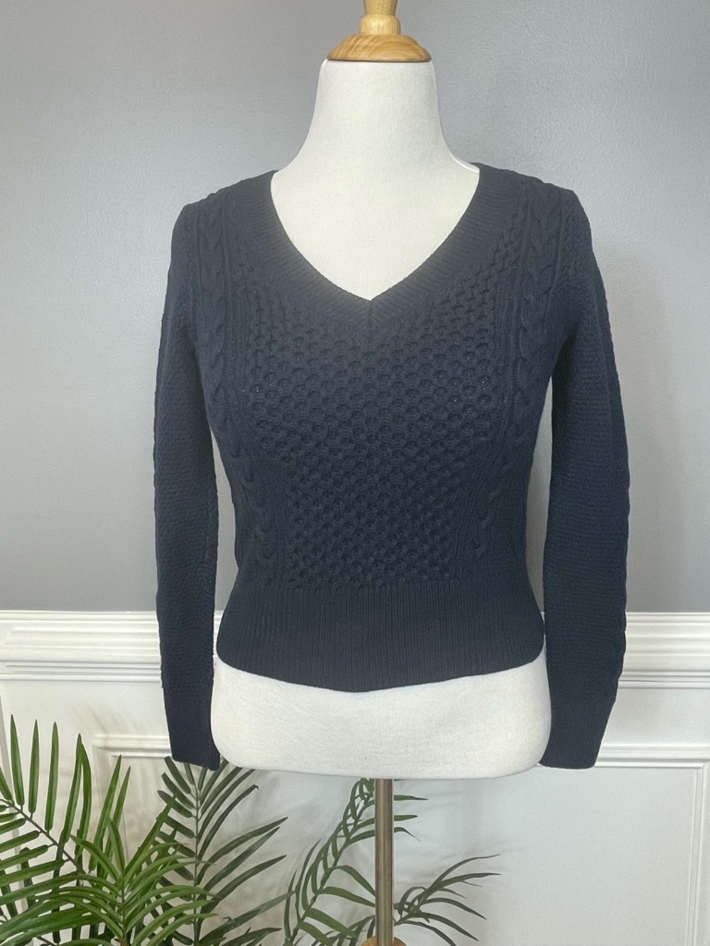 Banana Republic Navy V-Neck Cable & Textured Knit Sweater - Picture 2 of 5